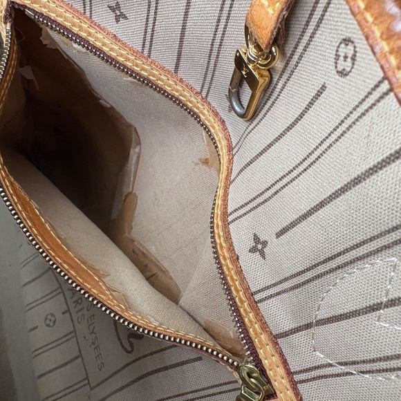 LOUIS VUITTON Monogram Neverfull MM Brown Tote Bag - Picture 8 of 16